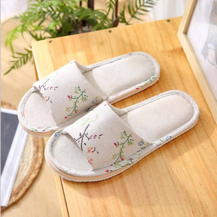 【SG Seller】Women Men Couple Anti-Slip Cotton and Linen Soft Bottom Slipper Home Indoor Slippers Summer Open Toe Flip Flops Home Wood Floor Sandals