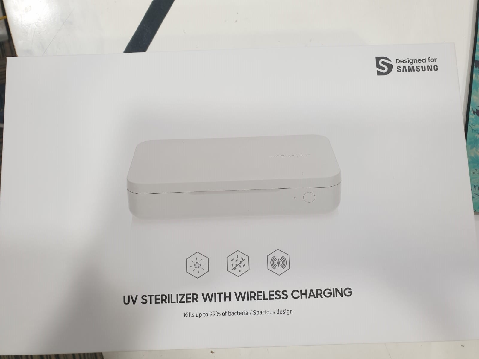 Samsung Wireless Charging with UV Steriliser