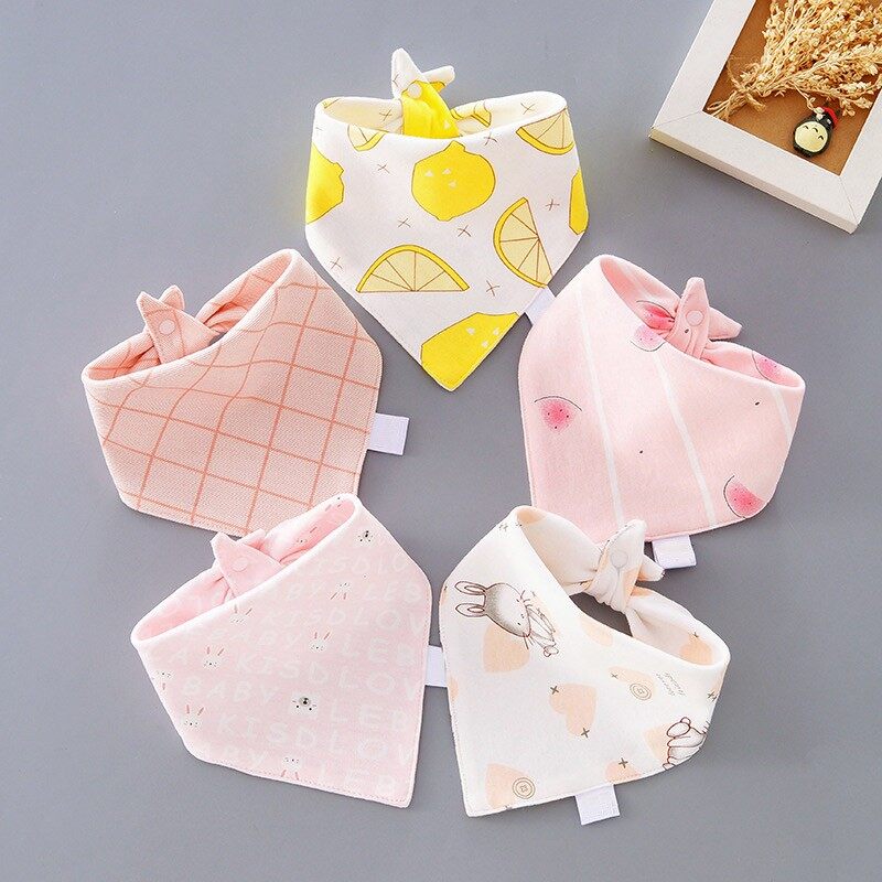I Love Daddy&Mummy 5 Pcs/Lot Baby Bibs Cartoon Printed Soft Cotton Newborn Boy Girl Saliva Towel Triangle Feeding Bibs Infant Burp Cloth Baby Stuff