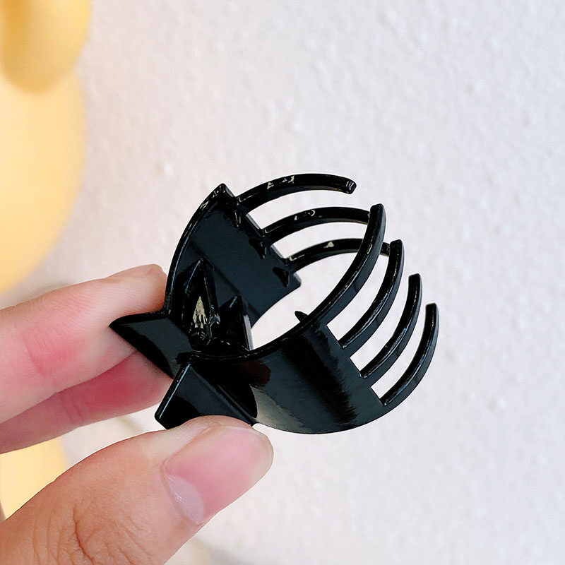 Mini Metal Hair Claws for Women Ponytail Holders for Girls Solid Color Simple Elegant Korean Style Hair Accessories