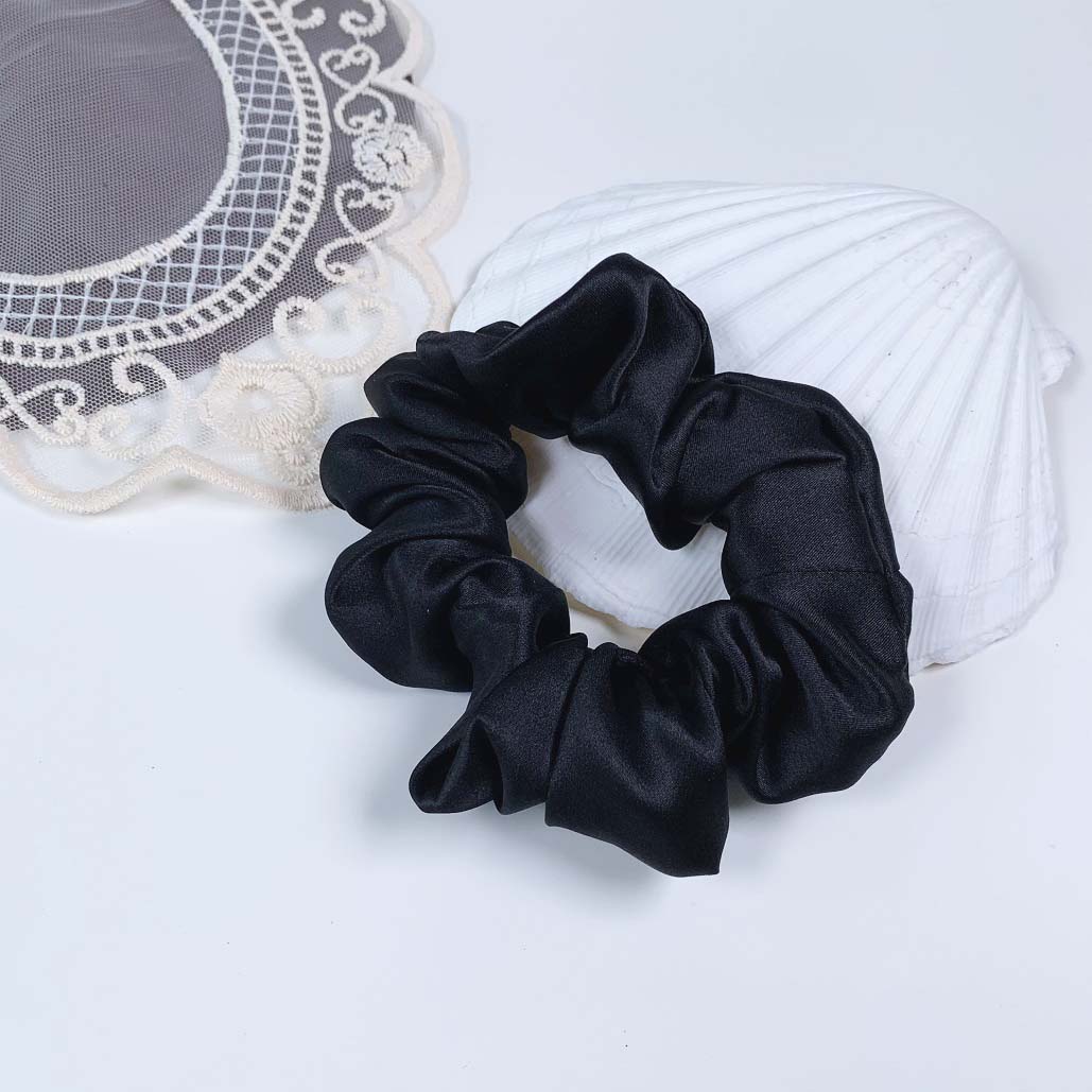 [SG ✨ Medium]100% Authentic Mulberry Silk Scrunchies - 19 Momme Hair Ties Premium Hair Ropes Hair Bands Elastics Ponytail Holders for Women Girls Hair Accessories, No Hurt to Your Hair, Dress Up